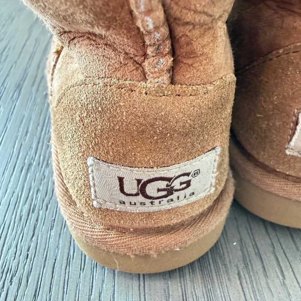 UGG Australia Kids Classic Short Suede Boots‎ Chestnut Brown 5251T Size 12